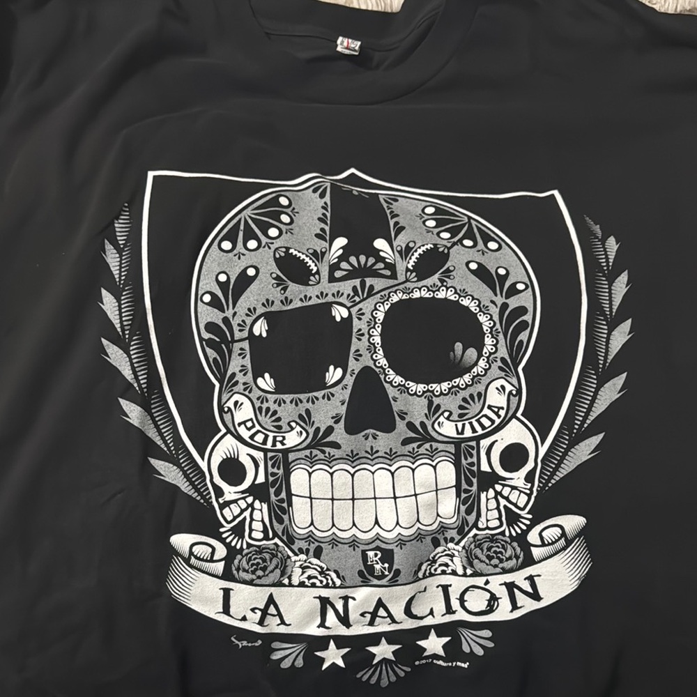 Black and White Short Sleeve Tee with Skull Design for Las Vegas Raiders